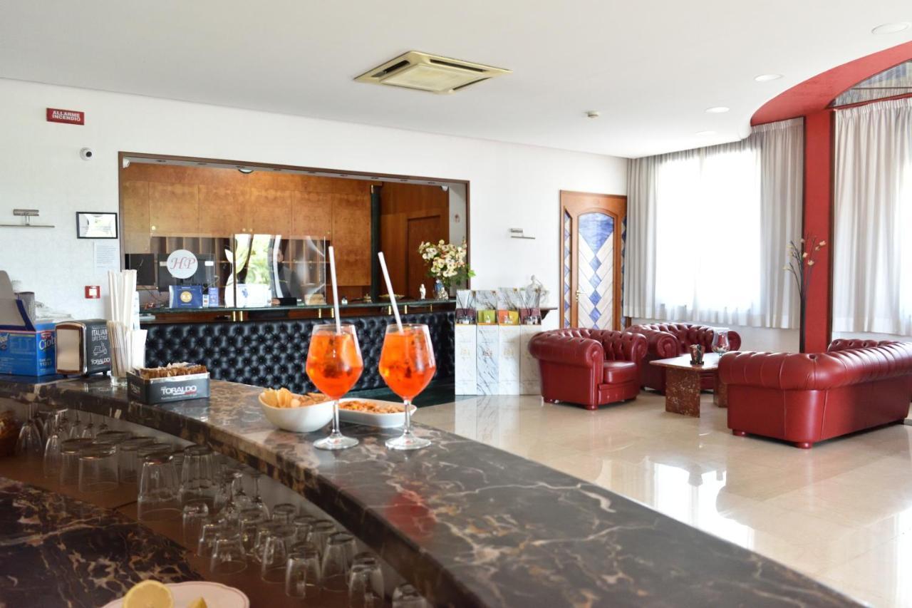 Hotel Paradiso Lago Patria Luaran gambar